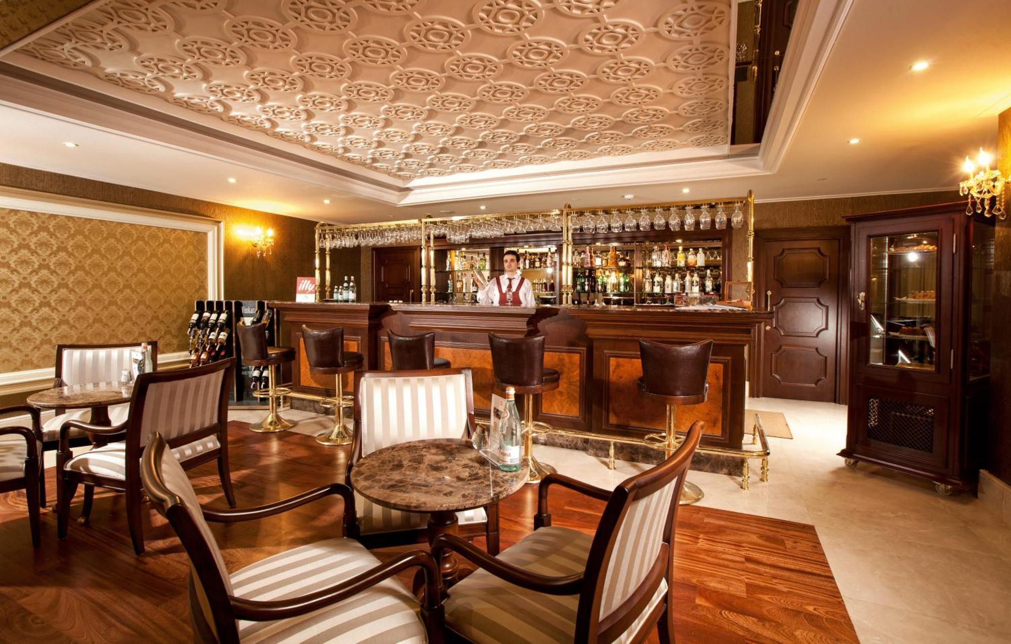 Hotel Grand Halic 4*